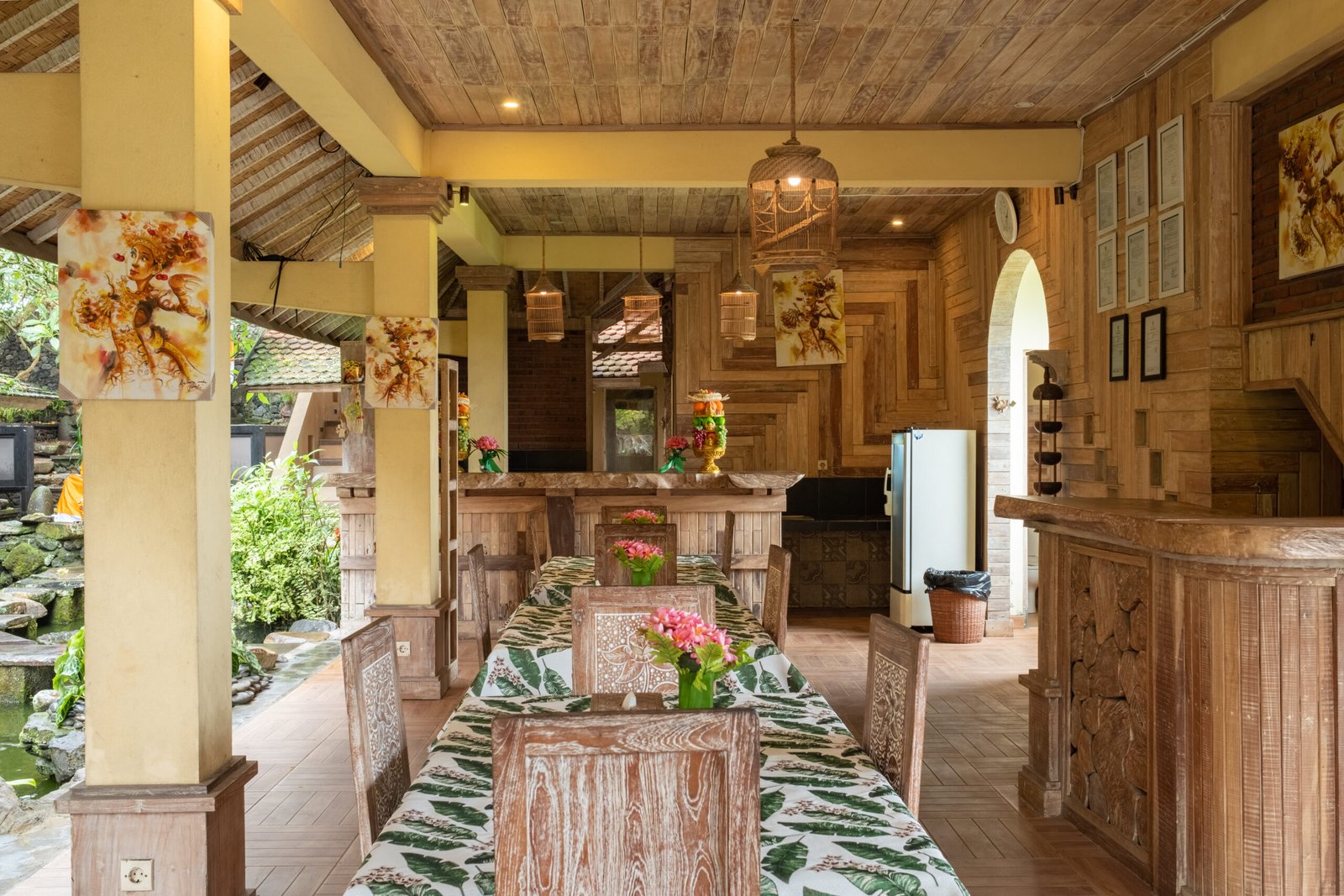 Balinese-inspired interior at Uma Shanty Homestay in Budakeling